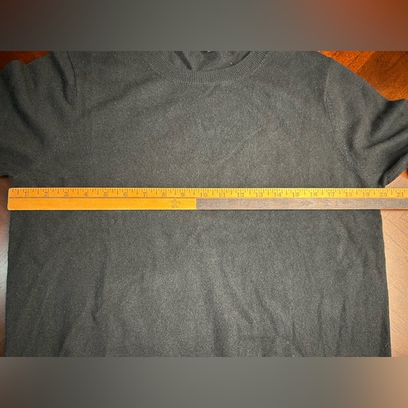 Hilary Radley Men's Dark Black Crewneck Sweater 100% cashmere size L - Picture 6 of 9